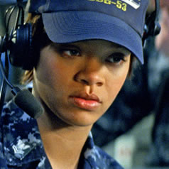 Rihanna dans battleship