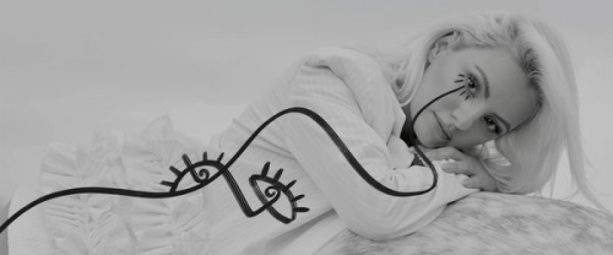Alexandra Stan - Obsesii déja sur MixFeever