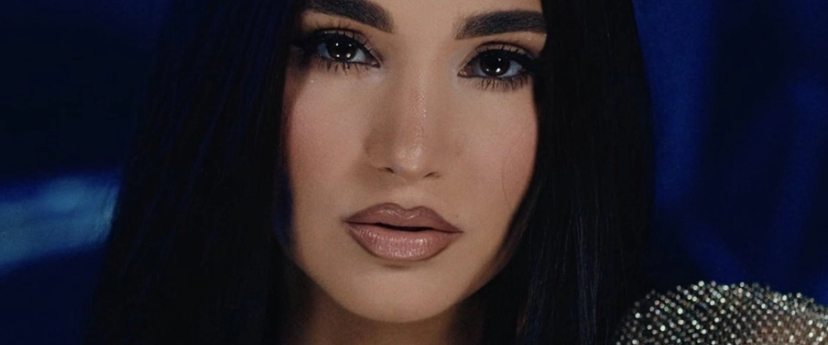 Enisa dévoile "Under Water" électro-pop aux ambiances immersives