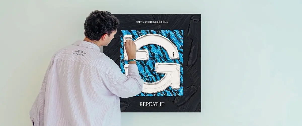 Martin Garrix et Ed Sheeran sortent enfin leur titre Repeat It après 12 ans