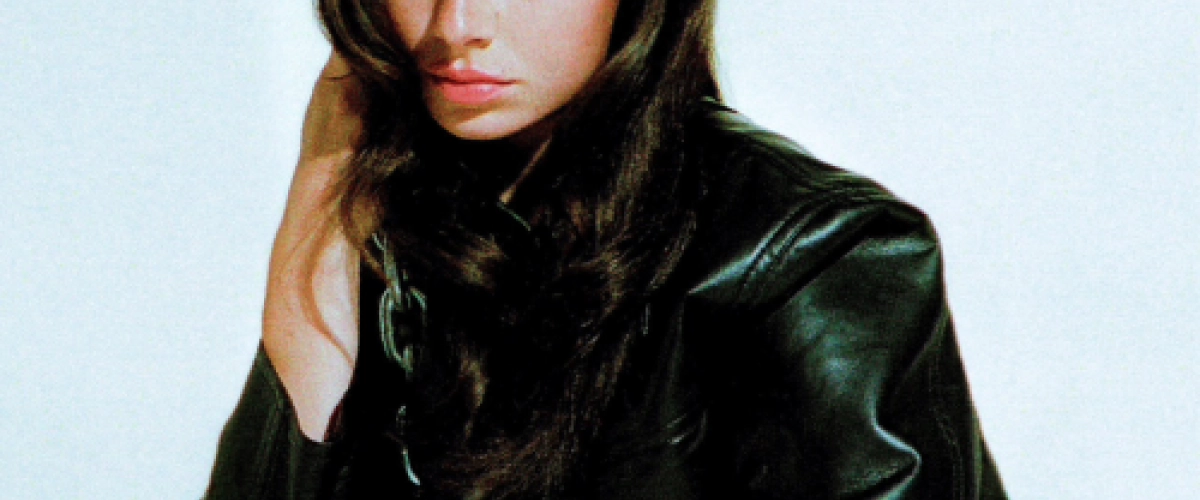 Charli XCX - Beg For You (Feat. Rina Sawayama) déja sur MixFeever une bonne reprise de Beg For You