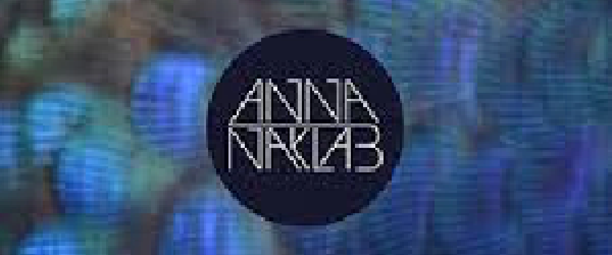 Anna Naklab feat. Alle Farben & YOUNOTUS - Supergirl