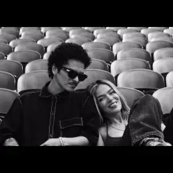 Karol G et Bruno Mars enflamment la toile avec Still